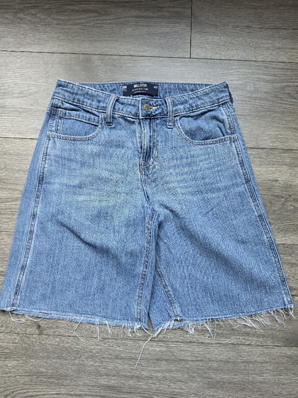 Hollister Light Blue Denim Baggy Jorts Shorts Size 23 000